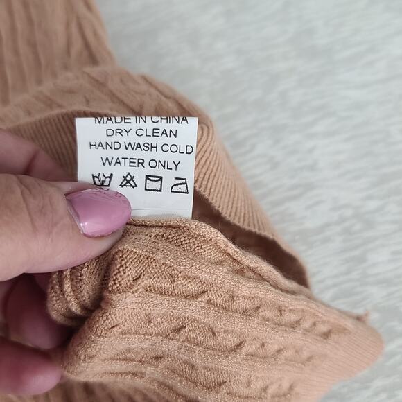 Olivaceous cable knit off shoulder sweater dress brown Size Small Fall Festive - Picture 9 of 10